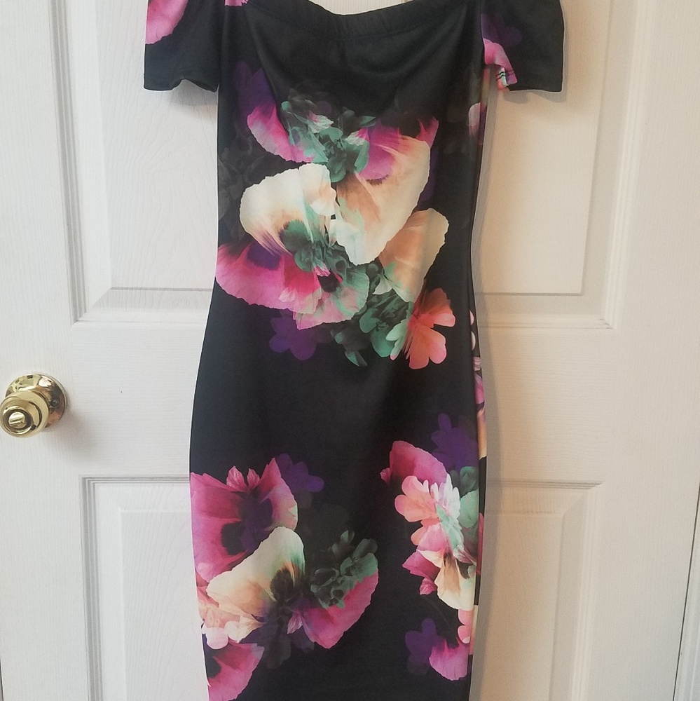 Midi off the shoulders floral dress